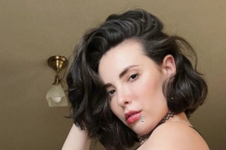 【PC/汉化/真人/SLG游戏/9.66G】妻子的电话 (A Wife’s Phone) Ver0.8.7 汉化版+真人SLG游戏+9.66G-中文绅士游戏下载,黄游,色情手机游戏,绅啊士漫画,里番