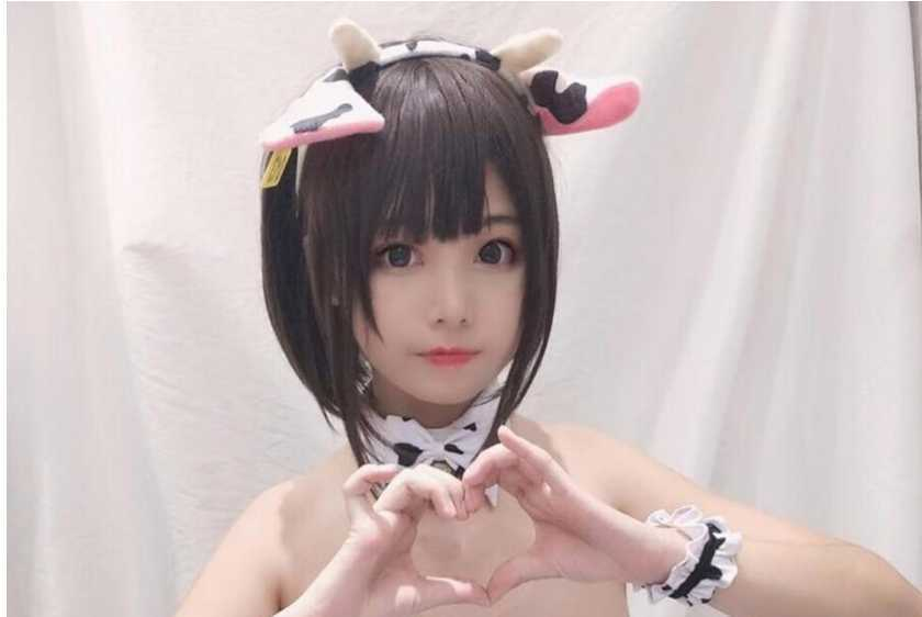 【奇怪资源/奇怪COS】蜜汁猫裘合集图包35套，超亮好身材D羄杯傲人【7.2G】