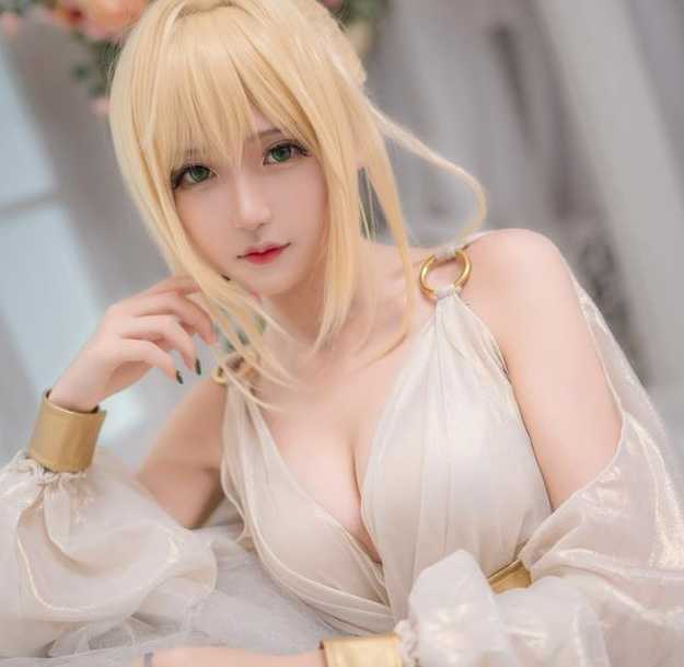 【奇怪/极品COS】斗鱼二次元现任一姐：腐团儿顶级COS福利大合集！【超级精美/1.1G】